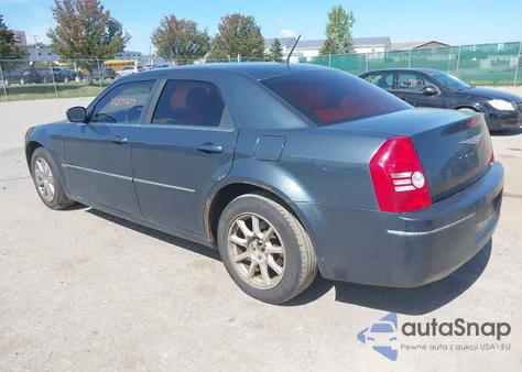2008 Chrysler 300 Touring z USA, uszkodzony, nr VIN 2C3LA53G48H260431